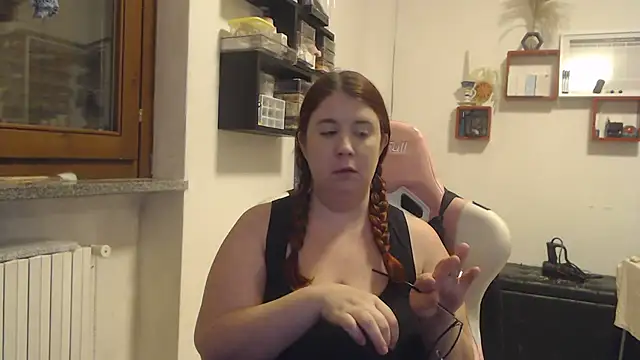 Snapshot of valerysexy chatting on October 2025 09:03:01 PM valerysexy online show from October 2025 09:03:01 PM