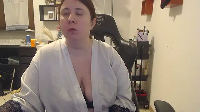 Snapshot of valerysexy chatting on December 2025 10:09:01 PM valerysexy online show from December 2025 10:09:01 PM