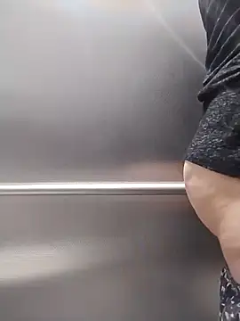 Snapshot of Squirtdream707 chatting on February 2025 08:10:01 PM Squirtdream707 online show from February 2025 08:10:01 PM