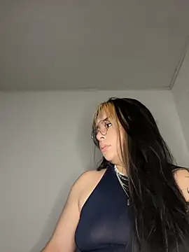 NatyOlson online show from April 2026 03:02:01 AM