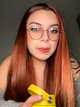 NatyOlson online show from November 2025 05:55:02 AM