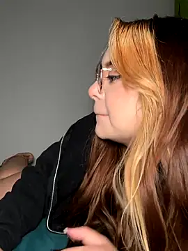 NatyOlson online show from October 2025 02:56:01 AM