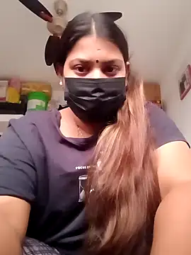 Snapshot of Hotmilfxox chatting on December 2024 02:24:01 AM Hotmilfxox online show from December 2024 02:24:01 AM