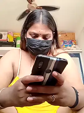 Snapshot of Hotmilfxox chatting on January 2025 08:10:02 AM Hotmilfxox online show from January 2025 08:10:02 AM