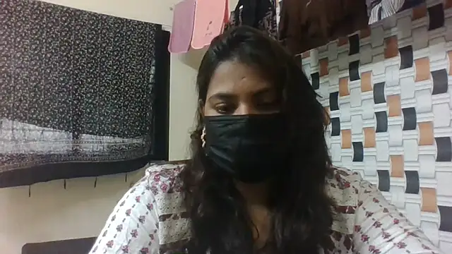 Hotmilfxox online show from June 2026 08:44:02 AM
