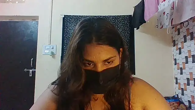 Hotmilfxox online show from July 2026 08:03:01 AM