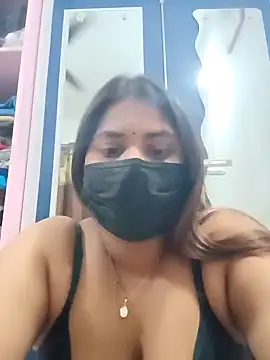 Snapshot of Hotmilfxox chatting on January 2025 02:17:02 PM Hotmilfxox online show from January 2025 02:17:02 PM