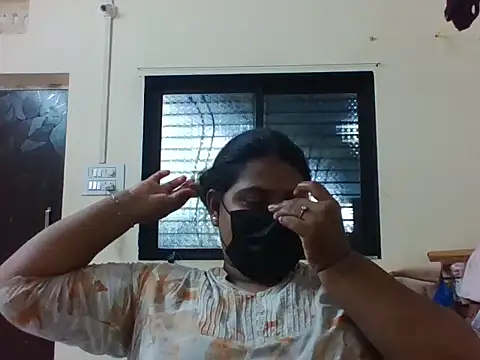 Hotmilfxox online show from May 2026 10:13:01 AM