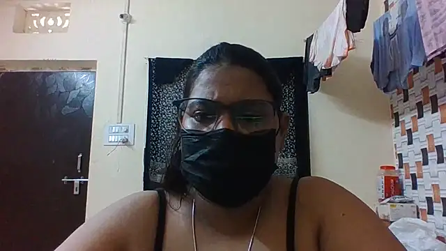 Hotmilfxox online show from June 2026 08:09:01 AM