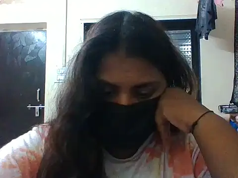 Hotmilfxox online show from May 2026 08:25:02 AM