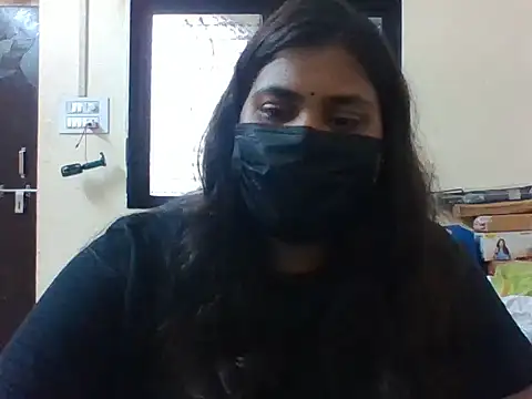Hotmilfxox online show from May 2026 07:39:02 AM