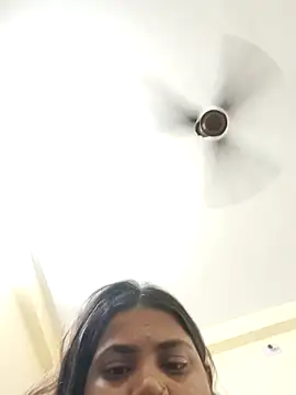 Snapshot of Hotmilfxox chatting on April 2026 10:38:02 PM Hotmilfxox online show from April 2026 10:38:02 PM