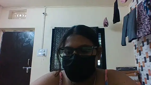 Hotmilfxox online show from June 2026 08:59:01 AM