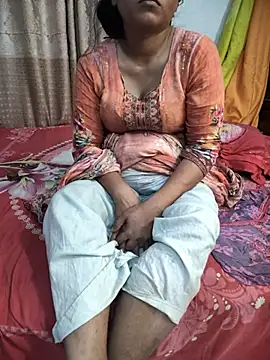 Snapshot of Desi_Best_Anal chatting on February 2025 05:31:02 PM Desi Best Anal online show from February 2025 05:31:02 PM