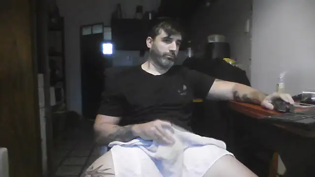 ozzypsico13 online show from May 2026 07:03:02 PM