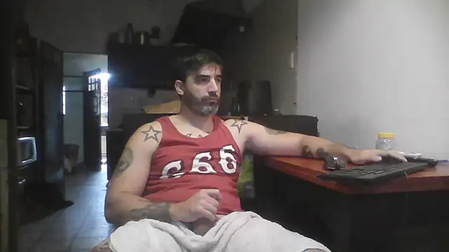 ozzypsico13 online show from March 2026 01:33:02 PM