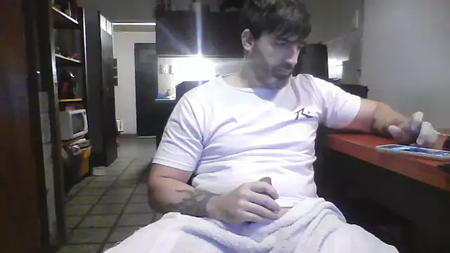 ozzypsico13 online show from June 2026 11:38:02 PM