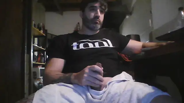 ozzypsico13 online show from May 2026 05:13:01 AM