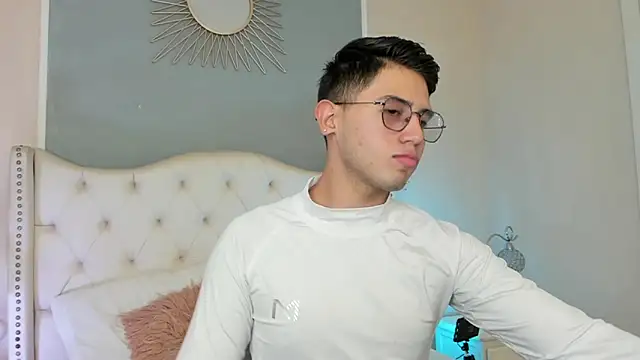 Brandonn Millerr online show from January 2025 08:17:01 PM