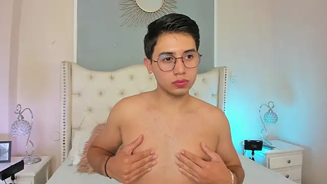 Brandonn Millerr online show from December 2024 09:09:02 PM