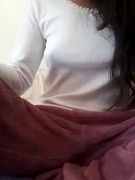 melaniy online show from December 2025 10:28:02 AM