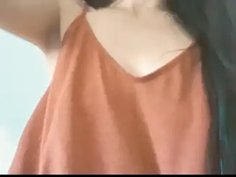 melaniy online show from April 2026 09:05:02 AM