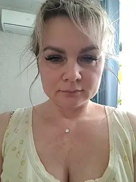 candy queeen online show from February 2026 11:34:01 AM