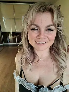 candy queeen online show from March 2026 10:56:02 AM