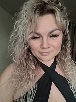 candy queeen online show from February 2026 10:04:01 AM