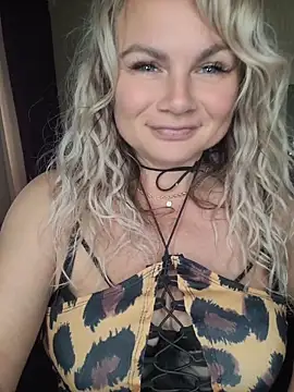candy queeen online show from June 2026 03:51:01 AM
