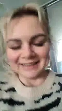 Snapshot of candy_queeen chatting on February 2025 04:46:02 AM candy queeen online show from February 2025 04:46:02 AM