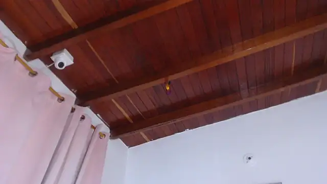 Amara Red online show from February 2026 10:53:02 AM