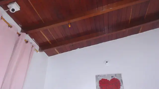 Snapshot of Amara_Red chatting on November 2025 11:10:02 AM Amara Red online show from November 2025 11:10:02 AM