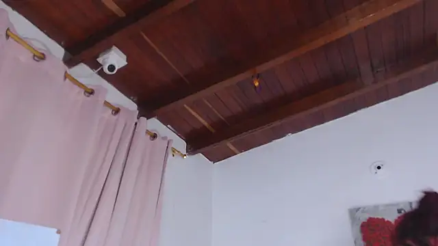 Snapshot of Amara_Red chatting on November 2025 11:10:02 AM Amara Red online show from November 2025 11:10:02 AM