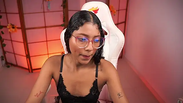 small emilie online show from September 2025 02:24:02 PM