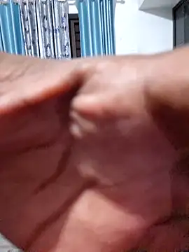 Snapshot of malayali_kunna chatting on September 2025 05:48:01 PM malayali kunna online show from September 2025 05:48:01 PM