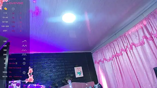 Snapshot of loren_tits24 chatting on October 2025 09:26:02 PM loren tits24 online show from October 2025 09:26:02 PM