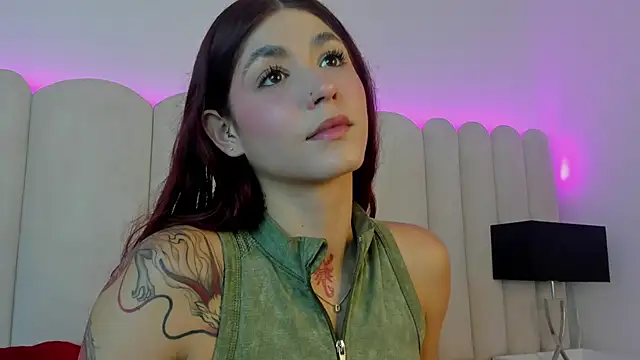 Snapshot of AnnyCherry_ chatting on October 2025 07:22:02 PM AnnyCherry online show from October 2025 07:22:02 PM