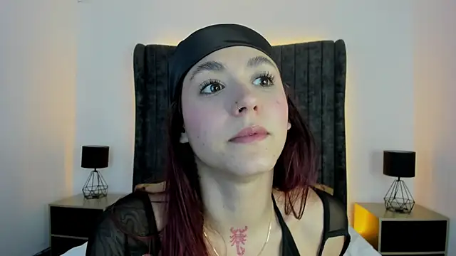 Snapshot of AnnyCherry_ chatting on September 2025 10:05:01 PM AnnyCherry online show from September 2025 10:05:01 PM