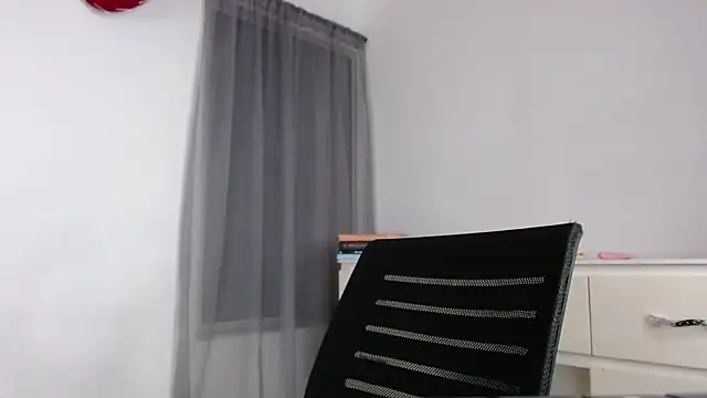 melody  bleir online show from March 2026 01:01:02 AM