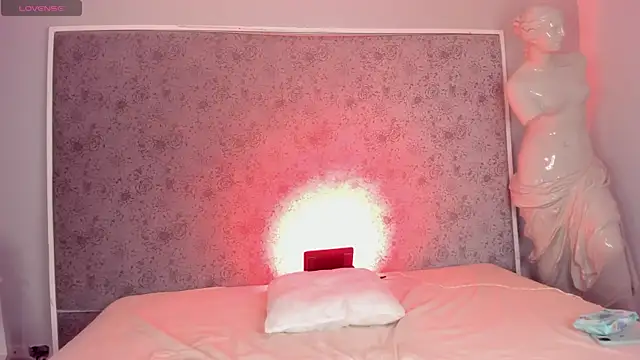 Ari sunshine  online show from September 2025 05:03:02 AM