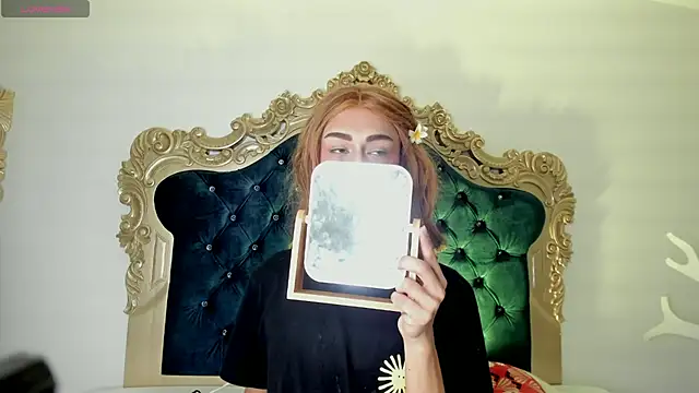 Ari sunshine  online show from November 2025 04:05:02 AM