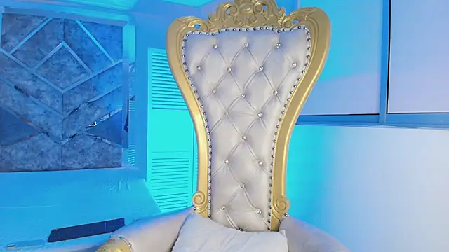 Ari sunshine  online show from October 2025 03:19:02 PM