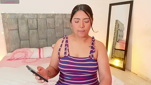 DIANEE 01 online show from June 2026 09:41:01 PM