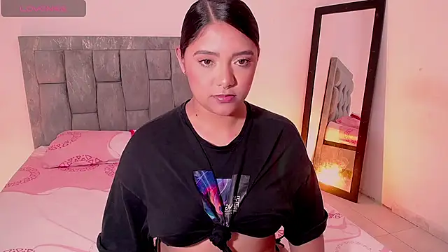 DIANEE 01 online show from March 2026 01:35:01 AM