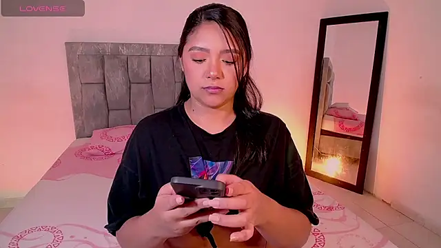 DIANEE 01 online show from February 2026 01:19:01 AM