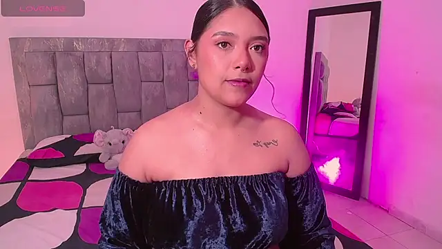 DIANEE 01 online show from January 2026 09:18:01 PM