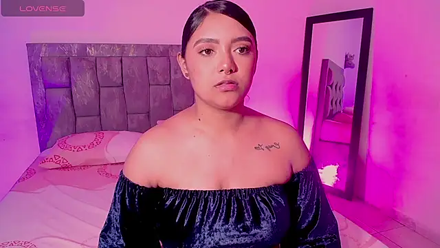 DIANEE 01 online show from January 2026 08:29:01 PM