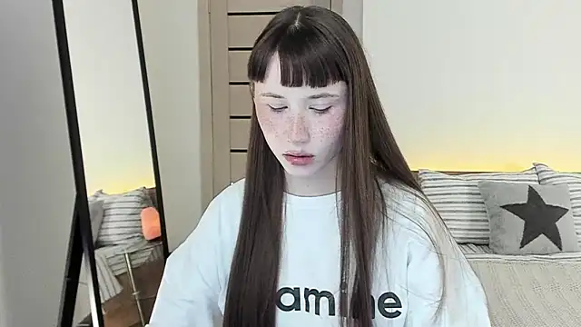 Stella Sunny online show from April 2026 08:05:01 AM