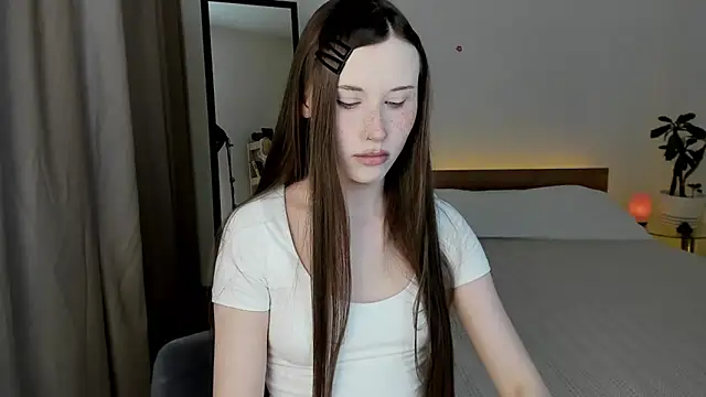 Snapshot of Stella_Sunny chatting on June 2026 10:21:02 PM Stella Sunny online show from June 2026 10:21:02 PM